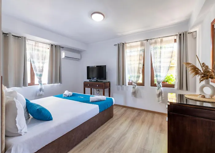 Irb Emona 4 ゲストハウス